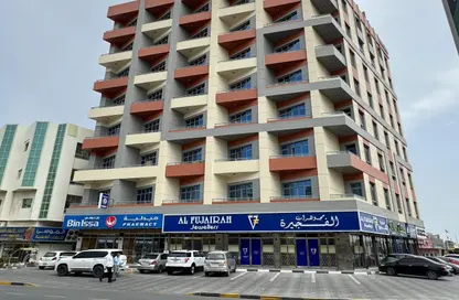 شقة - 2 غرف نوم - 3 حمامات للايجار في الفجيرة وسط المدينة - الفجيرة