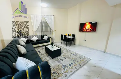 شقة - 2 غرف نوم - 3 حمامات للايجار في مساكن كورنيش عجمان - طريق كورنيش عجمان - عجمان