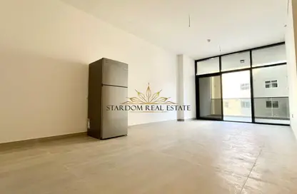 Apartment - 3 Bedrooms - 5 Bathrooms for rent in Pearls by Vision - Dubai Silicon Oasis - Dubai