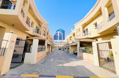 فيلا - 5 غرف نوم - 6 حمامات للايجار في فلل الجميرا 1 - جميرا 1 - الجميرا - دبي