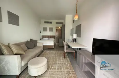 Apartment - Studio - 1 Bathroom for rent in Leonardo Residences - Masdar City - Abu Dhabi