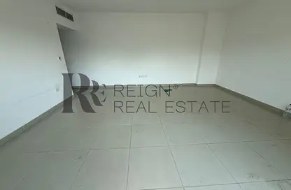 Apartment - 3 Bedrooms - 4 Bathrooms for rent in Tower 10 - Al Reef Downtown - Al Reef - Abu Dhabi