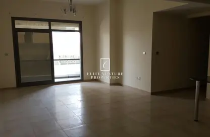 شقة - 2 غرف نوم - 3 حمامات للبيع في برج حمزة - مدينة دبي الرياضية - دبي