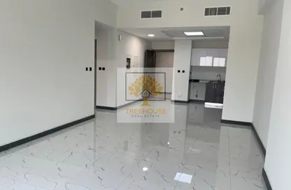 شقة - 2 غرف نوم - 2 حمامات للبيع في برج روكان B - برج روكان - دبي لاند - دبي