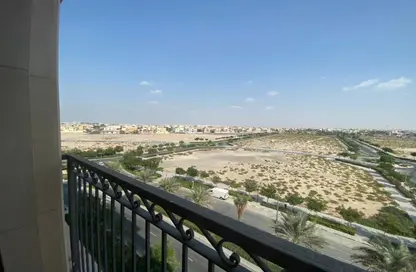 شقة - 2 غرف نوم - 4 حمامات للايجار في قمر 1 - مدينة بدر - المحيصنة - دبي