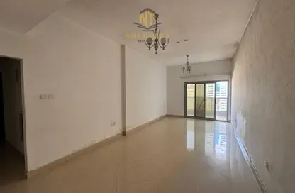 شقة - 2 غرف نوم - 3 حمامات للايجار في شارع التعاون الجديد - التعاون - الشارقة