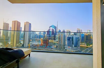 شقة - غرفة نوم - 2 حمامات للايجار في زا باراجون لآي جي او - الخليج التجاري - دبي