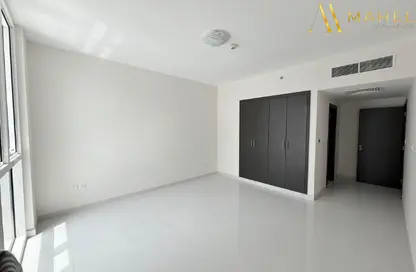 Apartment - 2 Bedrooms - 3 Bathrooms for rent in Coral Tower - Business Bay - Dubai