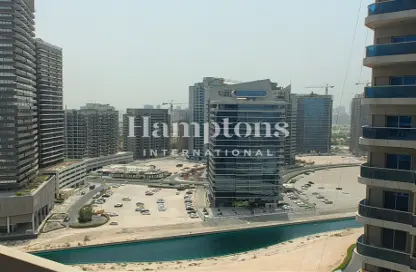 شقة - غرفة نوم - 2 حمامات للايجار في برج هيرا - مدينة دبي الرياضية - دبي