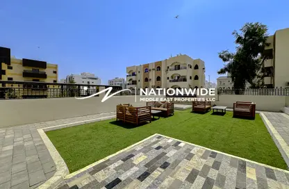 Apartment - Studio - 4 Bathrooms for rent in Sheikh Fatima Bint Mubarak St - Al Manhal - Abu Dhabi