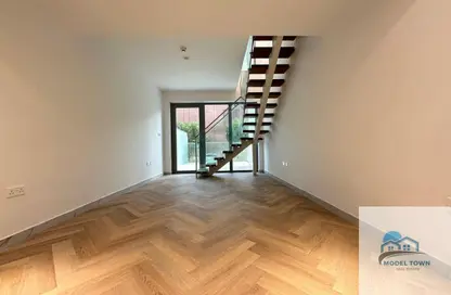 Apartment - 2 Bedrooms - 2 Bathrooms for rent in Oasis 1 - Oasis Residences - Masdar City - Abu Dhabi