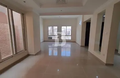 مجمع سكني - 3 غرف نوم - 4 حمامات للايجار في حدائق المشرف - المشرف - أبوظبي
