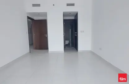 شقة - غرفة نوم - 2 حمامات للايجار في مبنى ربدان - مدينة السيارات - دبي