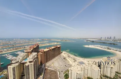 Apartment - Studio - 1 Bathroom for rent in The Palm Tower - Palm Jumeirah - Dubai