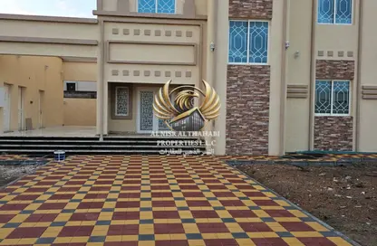 Villa - 5 Bedrooms - 7 Bathrooms for rent in Al Riffa - Ras Al Khaimah
