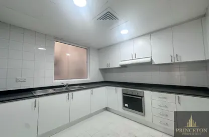 Apartment - 2 Bedrooms - 2 Bathrooms for rent in Golden Sands 8 - Mankhool - Bur Dubai - Dubai