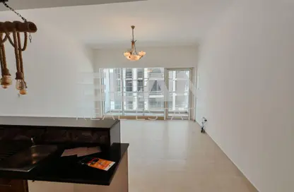 Apartment - Studio - 1 Bathroom for rent in Burj Al Nujoom - Downtown Dubai - Dubai