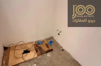Warehouse - Studio - 1 Bathroom for rent in Umm Al Thuoob - Umm Al Quwain