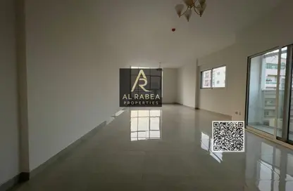 شقة - 3 غرف نوم - 4 حمامات للايجار في مساكن كورنيش عجمان - طريق كورنيش عجمان - عجمان