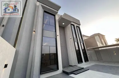 Apartment - 5 Bedrooms - 7 Bathrooms for rent in Al Hooshi Villas - Hoshi - Al Badie - Sharjah
