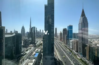 شقة - 2 غرف نوم - 2 حمامات للايجار في برج توينتي فرست سينشري - شارع الشيخ زايد - دبي