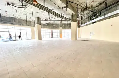 Show Room - Studio - 2 Bathrooms for rent in Muwaileh 3 Building - Muwaileh - Sharjah