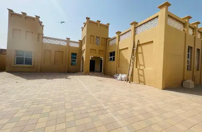 فيلا - 6 غرف نوم - 6 حمامات للايجار في الجزيرة الحمراء - قرية الحمرا - رأس الخيمة