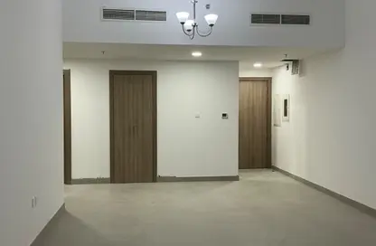 شقة - 2 غرف نوم - 3 حمامات للايجار في لي هواريزون ريزيدينس - 4 الورسان - الورسان - دبي